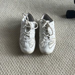 Nfinity Evolution Cheer Shoes